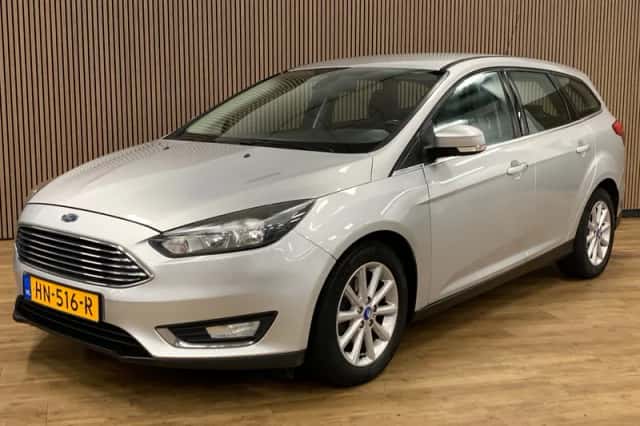 Ford Focus (2015) thumbnail 1