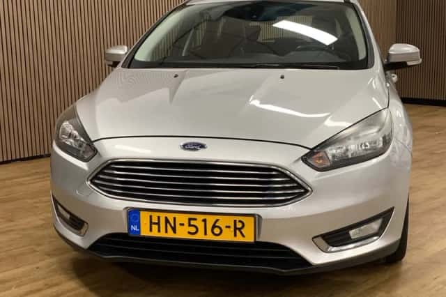 Ford Focus (2015) thumbnail 3