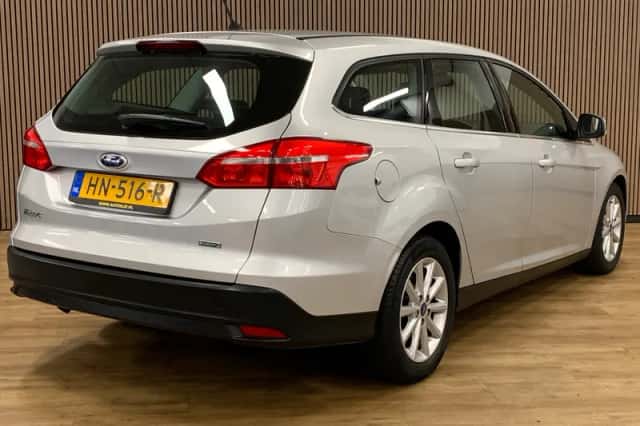 Ford Focus (2015) thumbnail 5