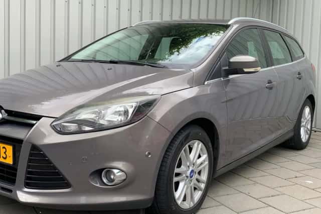 Ford Focus (2014) thumbnail 2