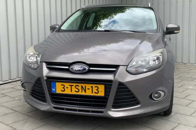Ford Focus (2014) thumbnail 3