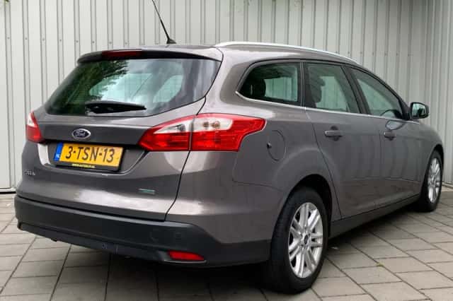 Ford Focus (2014) thumbnail 5