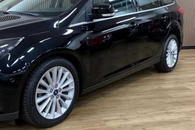 Ford Focus (2016) thumbnail 4