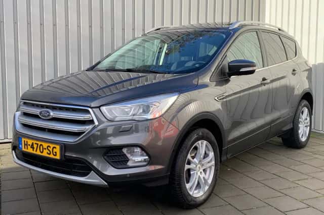 Ford Kuga (2017) thumbnail 1