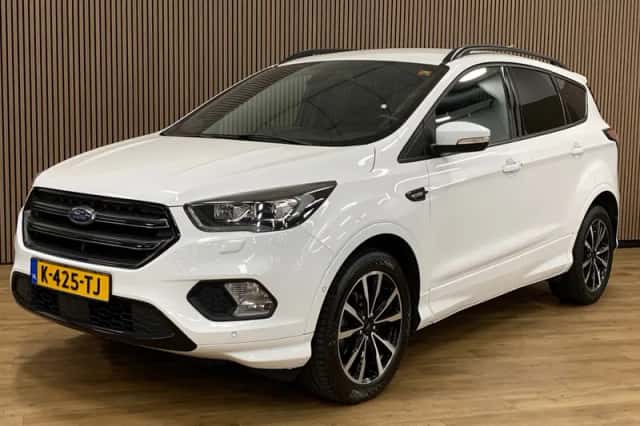 Ford Kuga (2017) thumbnail 1