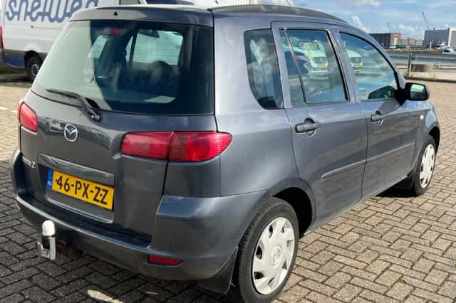 Mazda 2 (2005) thumbnail 3