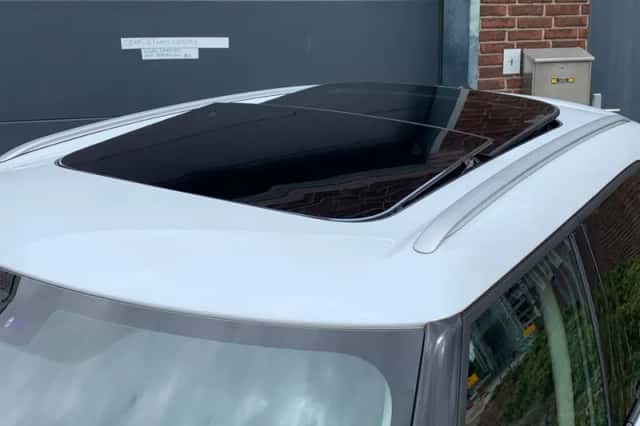 MINI Countryman (2012) thumbnail 4