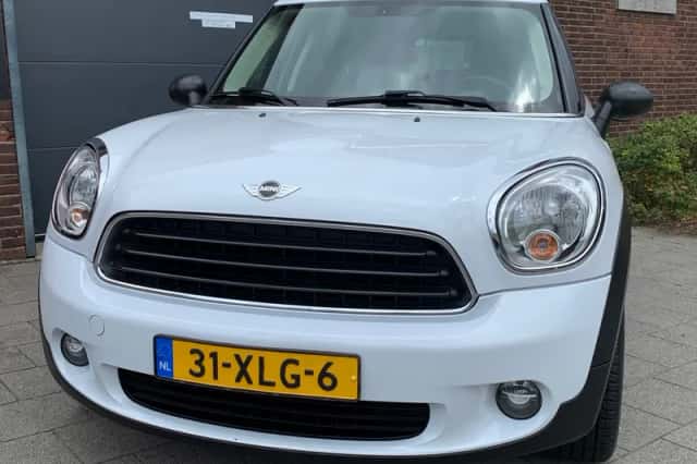 MINI Countryman (2012) thumbnail 5
