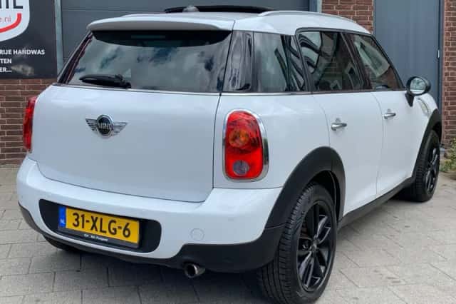 MINI Countryman (2012) thumbnail 6