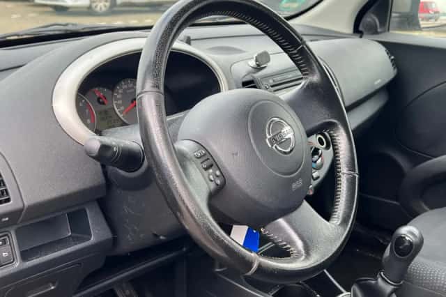 Nissan Micra (2009) thumbnail 5