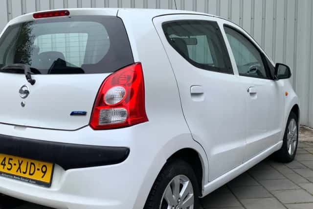 Nissan Pixo (2012) thumbnail 5