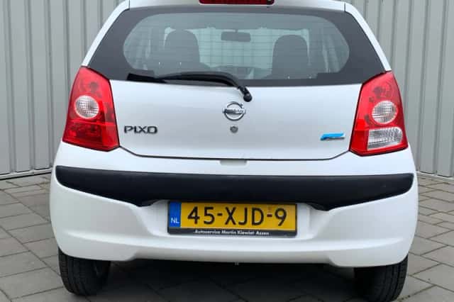 Nissan Pixo (2012) thumbnail 6