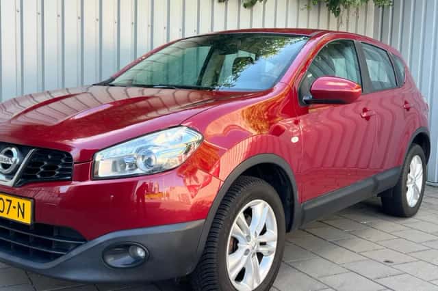 Nissan Qashqai (2012) thumbnail 2