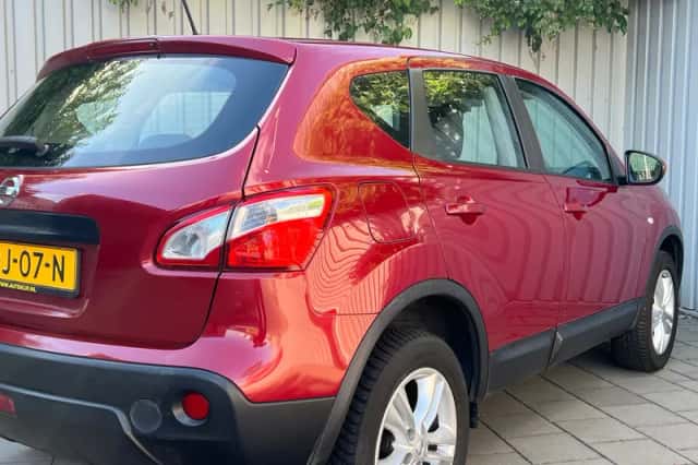 Nissan Qashqai (2012) thumbnail 6