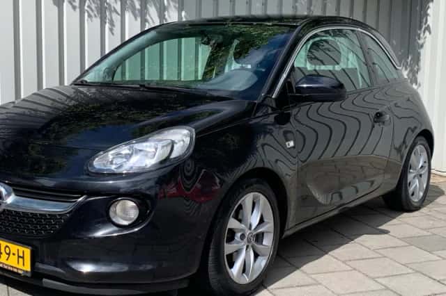Opel Adam (2015) thumbnail 2