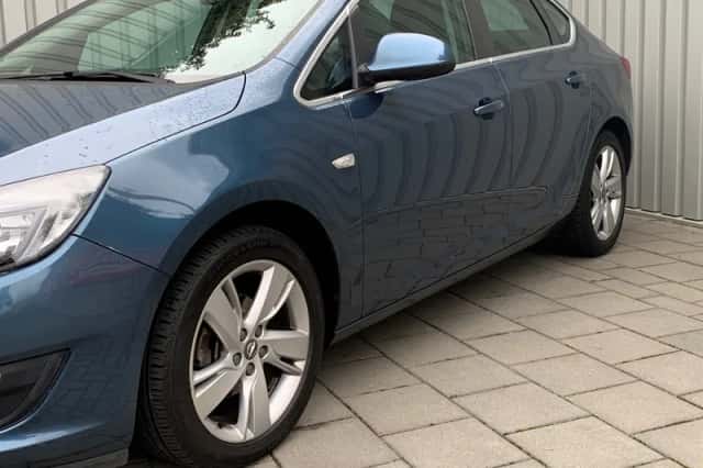 Opel Astra (2014) thumbnail 4
