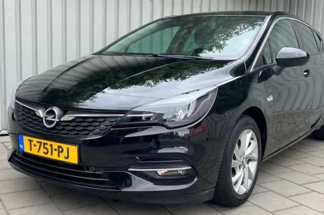 Opel Astra (2020) thumbnail 3