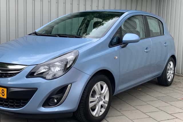 Opel Corsa (2014) thumbnail 2