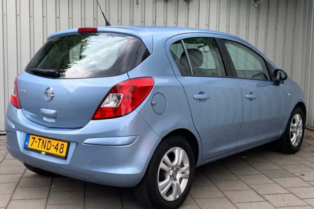 Opel Corsa (2014) thumbnail 5