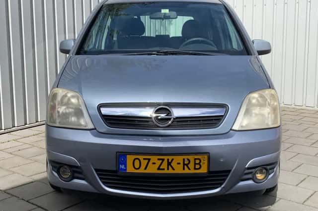 Opel Meriva (2008) thumbnail 3