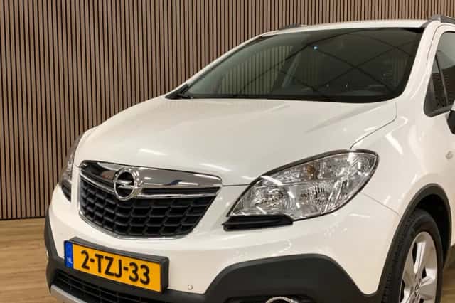 Opel Mokka (2014) thumbnail 3