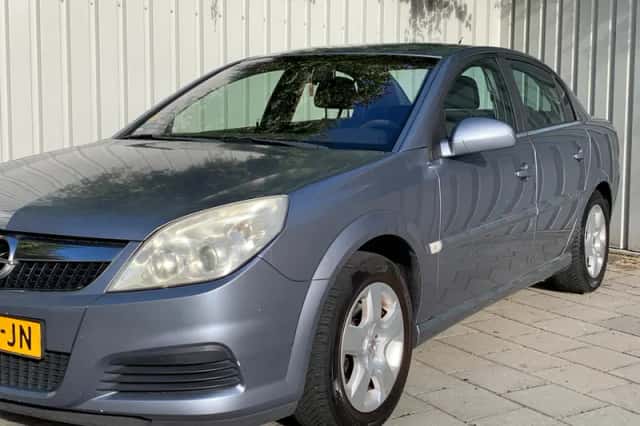 Opel Vectra (2007) thumbnail 2