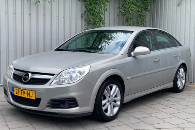 Opel Vectra (2007) thumbnail 1
