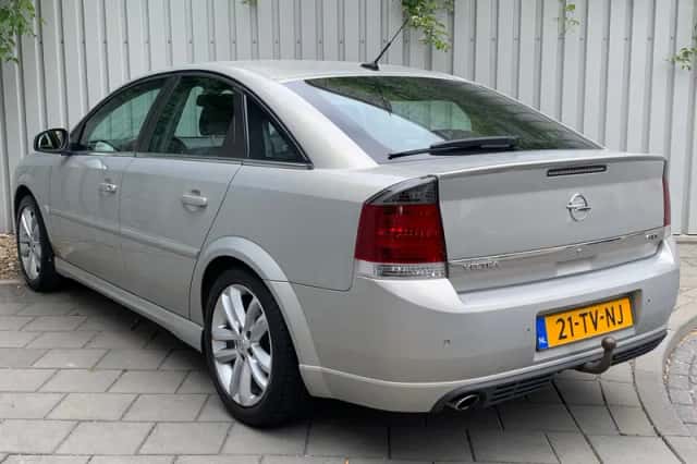 Opel Vectra (2007) thumbnail 6