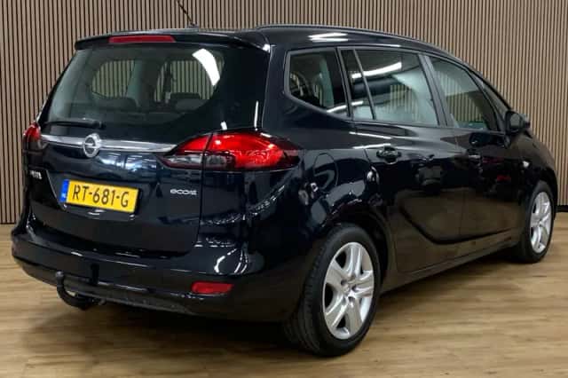 Opel Zafira Tourer (2012) thumbnail 5