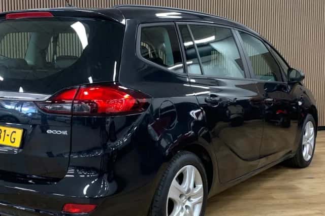 Opel Zafira Tourer (2012) thumbnail 6