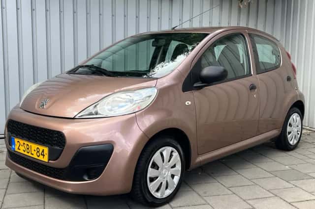 Peugeot 107 (2013) thumbnail 1