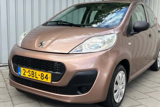 Peugeot 107 (2013) thumbnail 3
