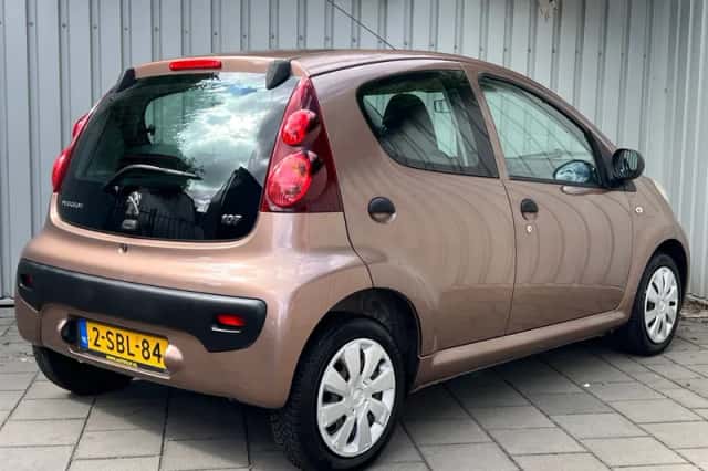 Peugeot 107 (2013) thumbnail 4