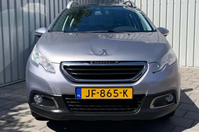 Peugeot 2008 (2016) thumbnail 3