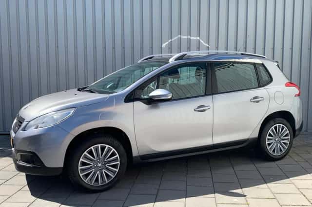 Peugeot 2008 (2016) thumbnail 4