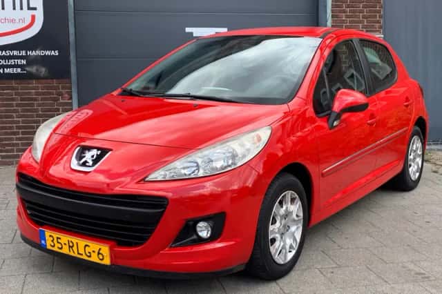 Peugeot 207 (2011) thumbnail 1