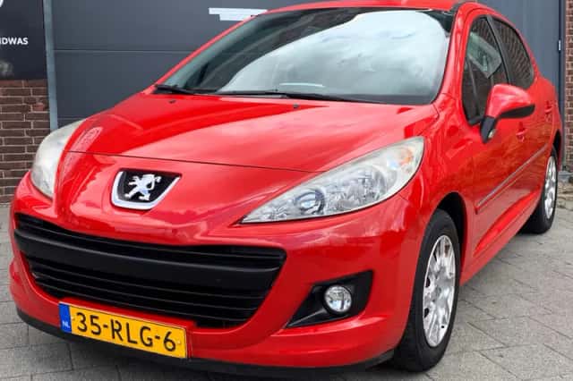 Peugeot 207 (2011) thumbnail 3