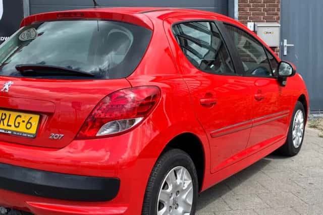 Peugeot 207 (2011) thumbnail 5