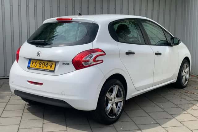 Peugeot 208 (2014) thumbnail 4