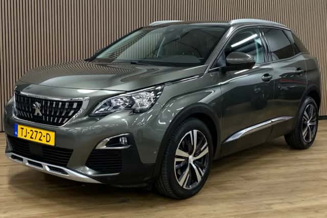 Peugeot 3008 (2018) thumbnail 1