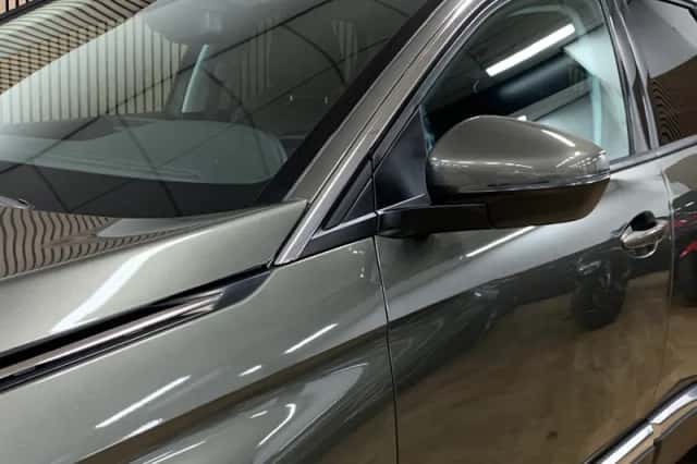 Peugeot 3008 (2018) thumbnail 5