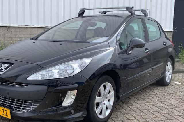 Peugeot 308 (2008) thumbnail 2