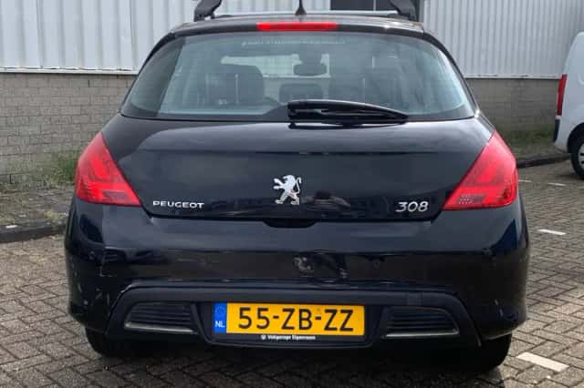 Peugeot 308 (2008) thumbnail 6