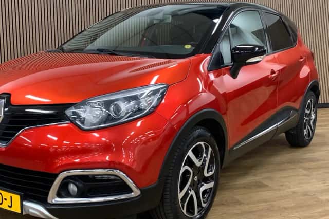Renault Captur (2015) thumbnail 2