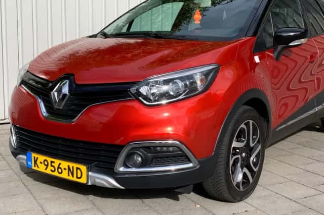 Renault Captur (2014) thumbnail 3
