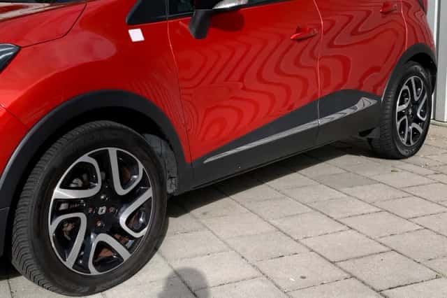 Renault Captur (2014) thumbnail 4