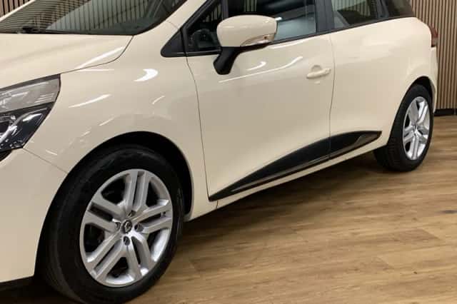 Renault Clio (2017) thumbnail 4