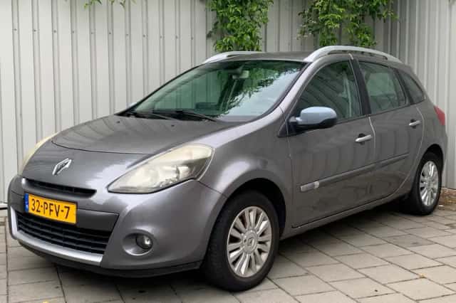 Renault Clio (2011) thumbnail 1