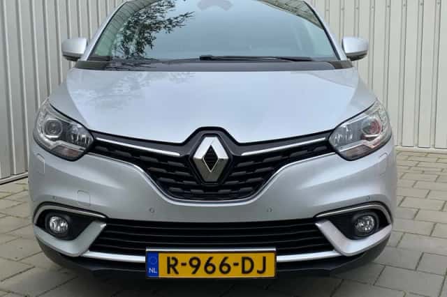 Renault Scénic (2018) thumbnail 3