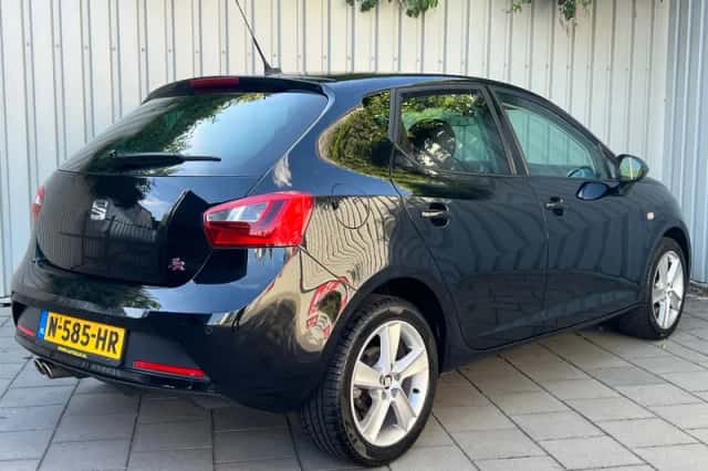 SEAT Ibiza (2015) thumbnail 5